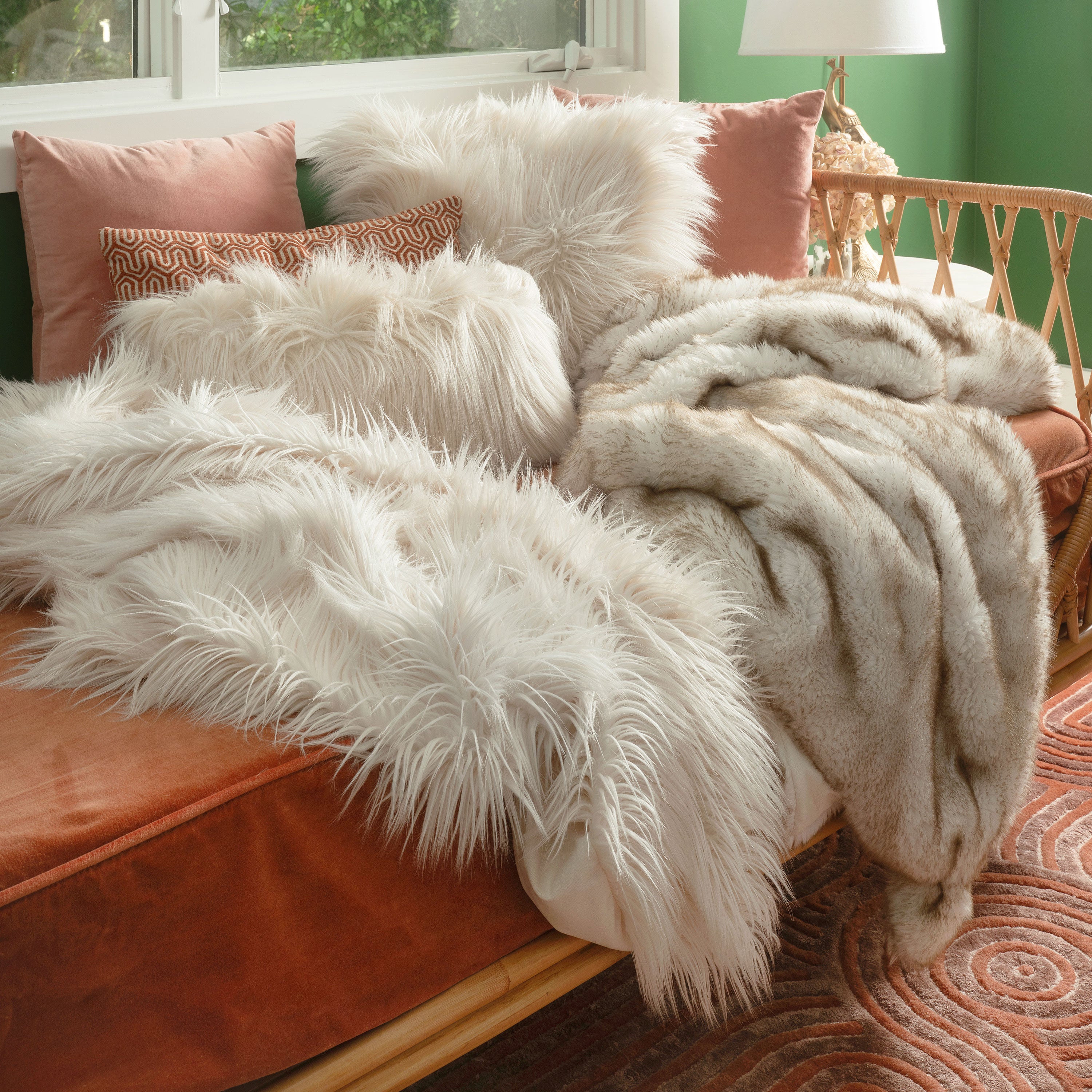 Himalaya Faux Fur throw