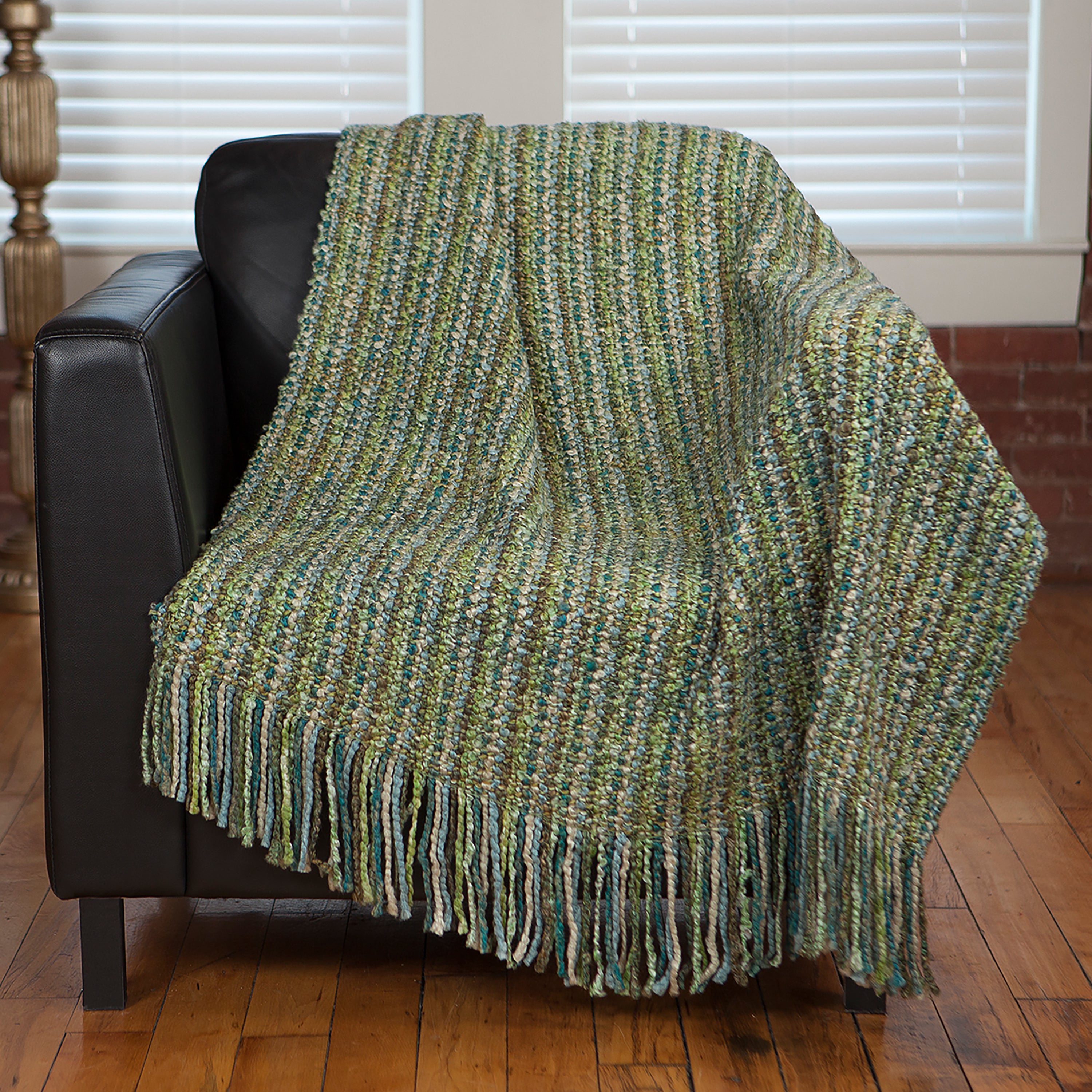 Stria throw