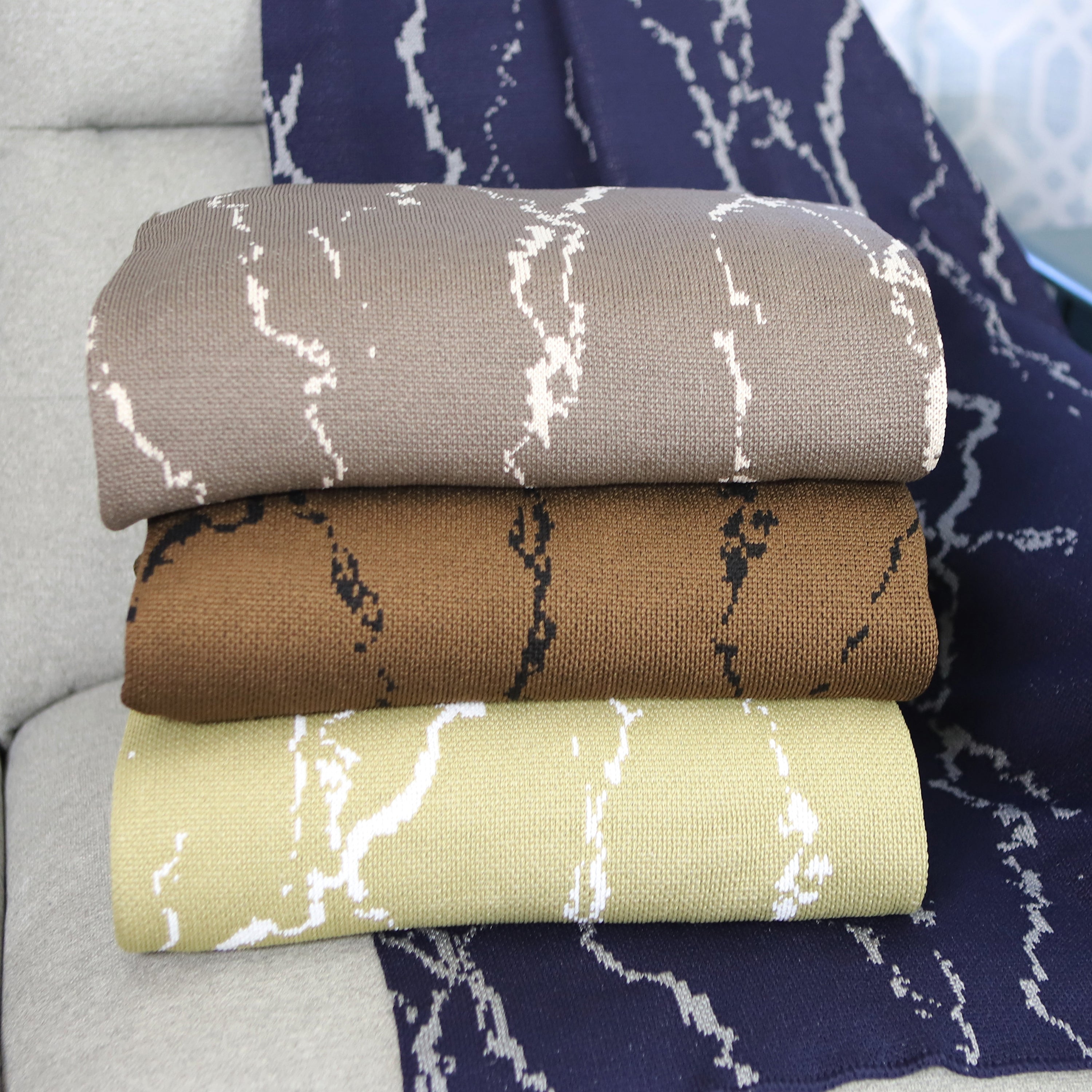 Toledo throw - ON $ALE